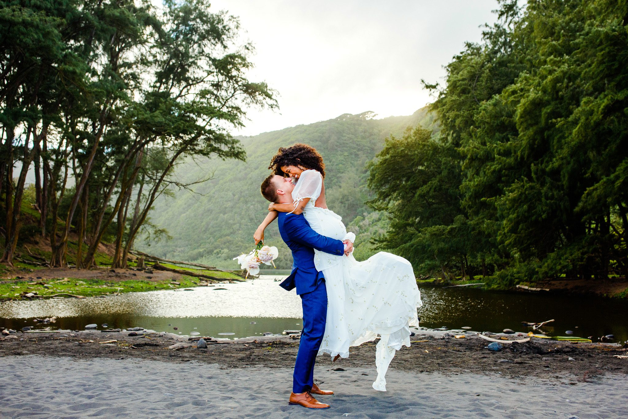 Big Island elopement by on the beach