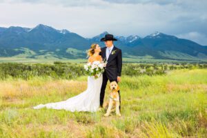 paradise valley elopement couple with dog