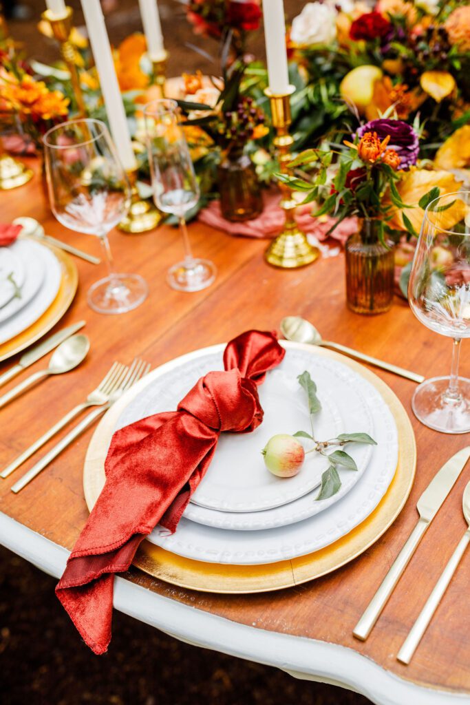 Forest Elopement in Montana table design